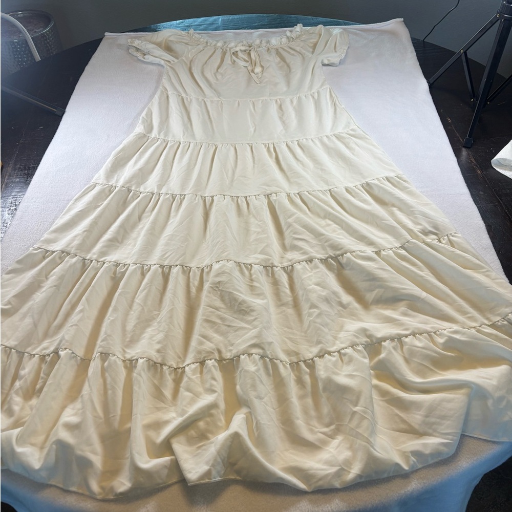 Elegant Cream Maxi Dress